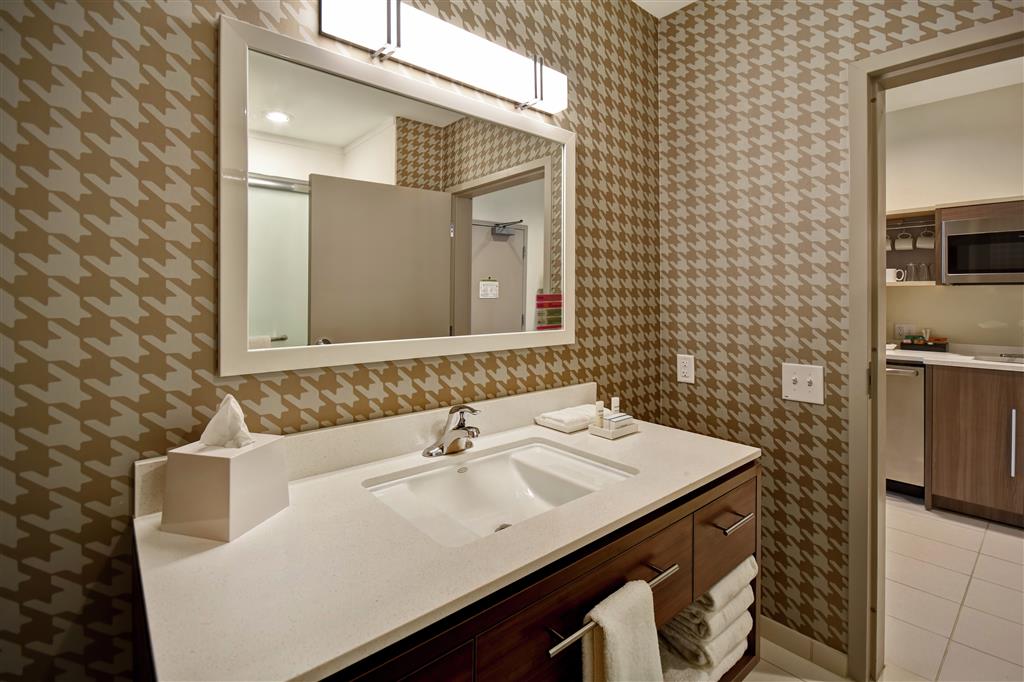 Home2 Suites by Hilton Harvey New Orleans Westbank , LA 70058 near New Orleans Cruise Port View Point 35