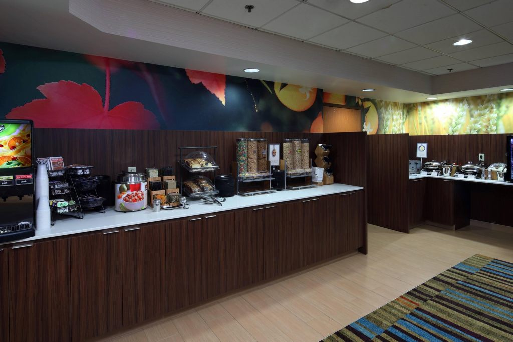 Fairfield Inn & Suites by Marriott Newark Liberty International Airport , NJ 07114 near Newark Liberty International Airport View Point 10