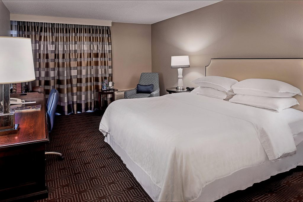 Sheraton Westport Chalet Hotel St. Louis , MO 63146 near Lambert-saint Louis International Airport View Point 36