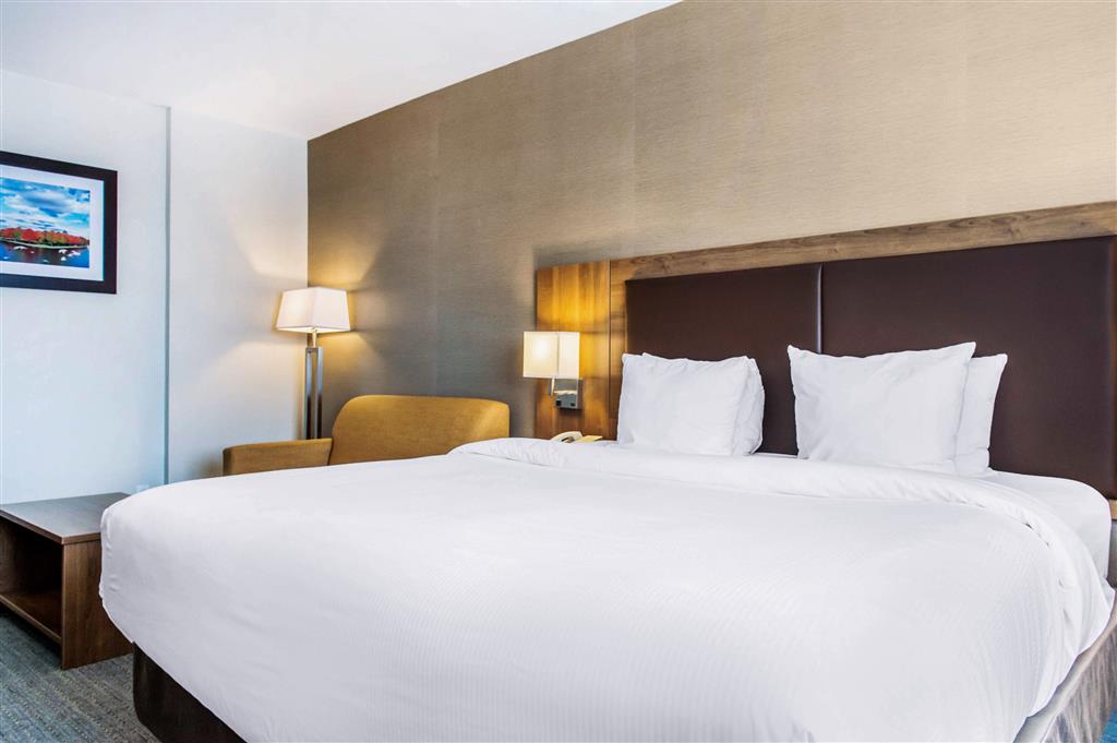 Quality Hotel Dorval , QC H4T 1E7 near Montreal-Pierre Elliott Trudeau Int. Airport View Point 24