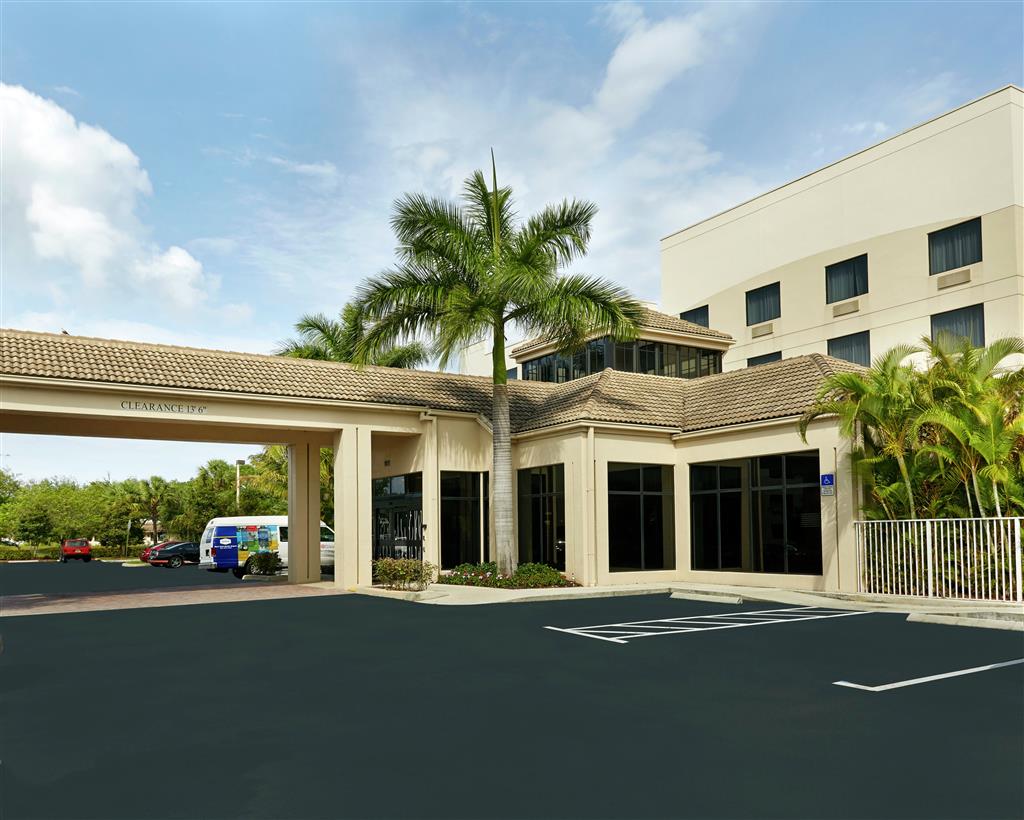 Hilton Garden Inn West Palm Beach Airport , FL 33409 near Palm Beach International Airport View Point 3