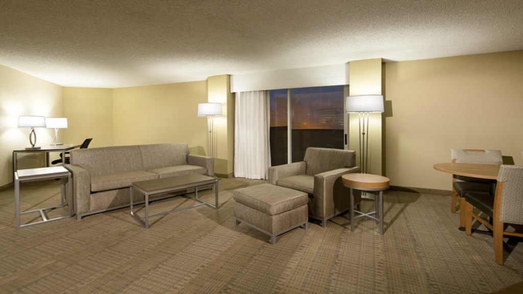 Holiday Inn Palm Beach-Airport Conf Ctr , FL 33405 near Palm Beach International Airport View Point 4