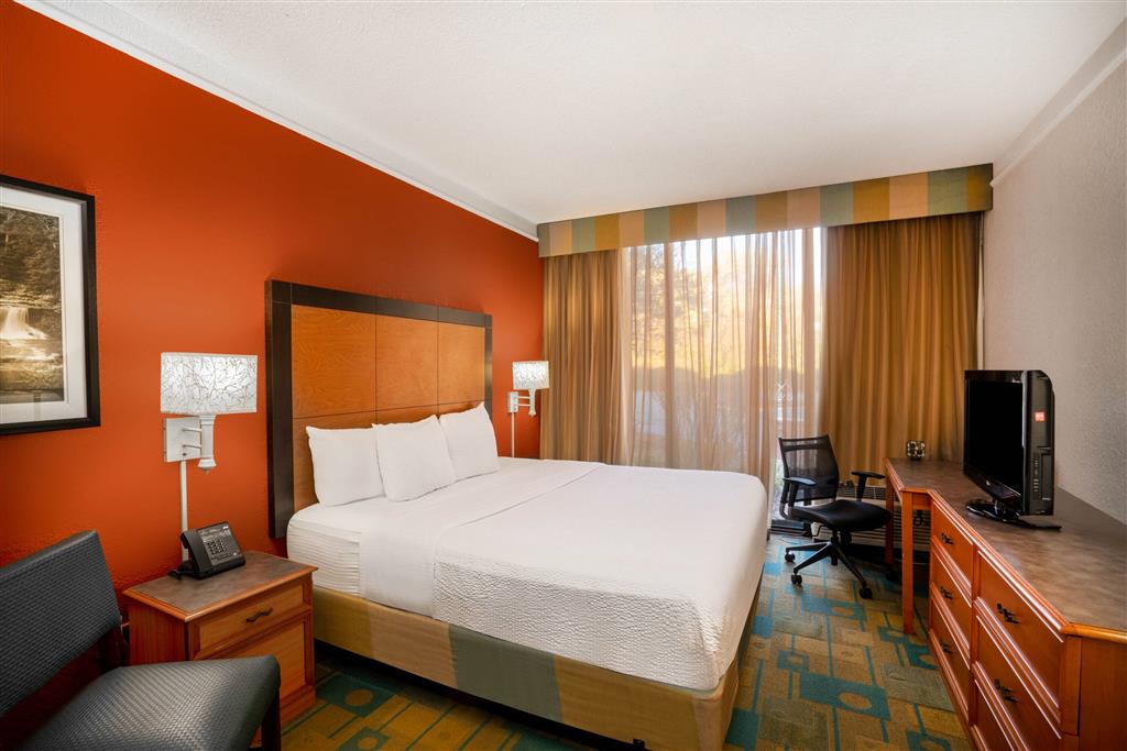 La Quinta Inn & Suites by Wyndham Nashville Airport/Opryland , TN 37214 near Nashville International Airport View Point 26