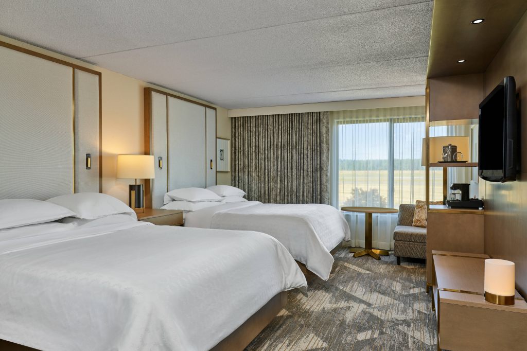 Sheraton Portland Airport Hotel , OR 97220 near Portland International Airport View Point 19