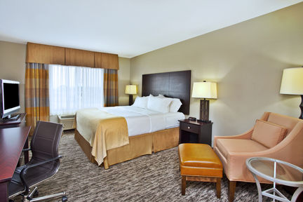 Holiday Inn Green Bay - Stadium, an IHG Hotel , WI 54304 near Green Bay Austin Straubel International Airport View Point 15