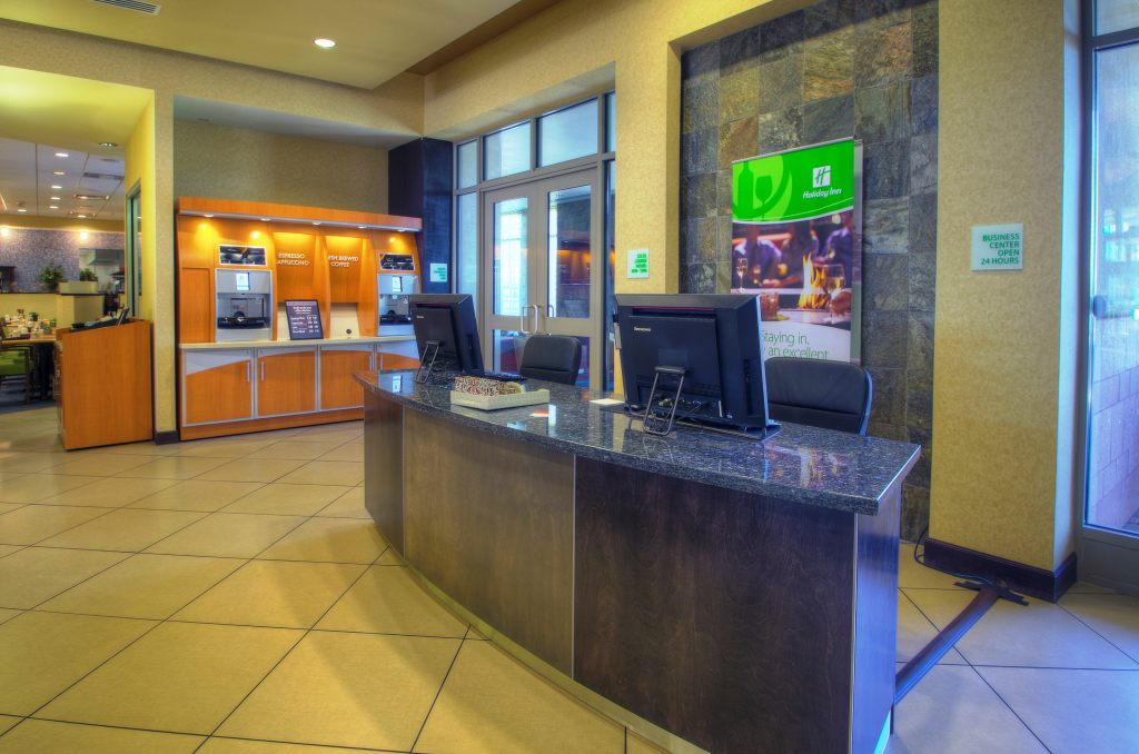 Holiday Inn Phoenix Airport, an IHG Hotel , AZ 85040 near Sky Harbor International Airport View Point 2