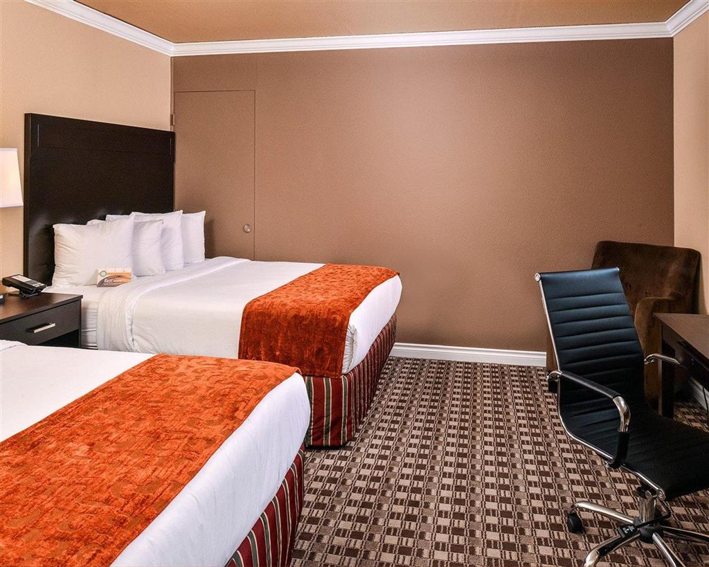 Quality Inn Hotel, Kent , WA 98032 near Seattle-tacoma International Airport View Point 24