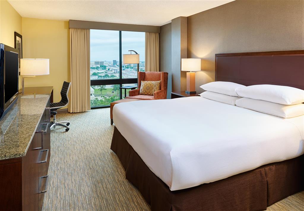 DoubleTree by Hilton San Antonio Airport , TX 78216 near San Antonio International Airport View Point 16