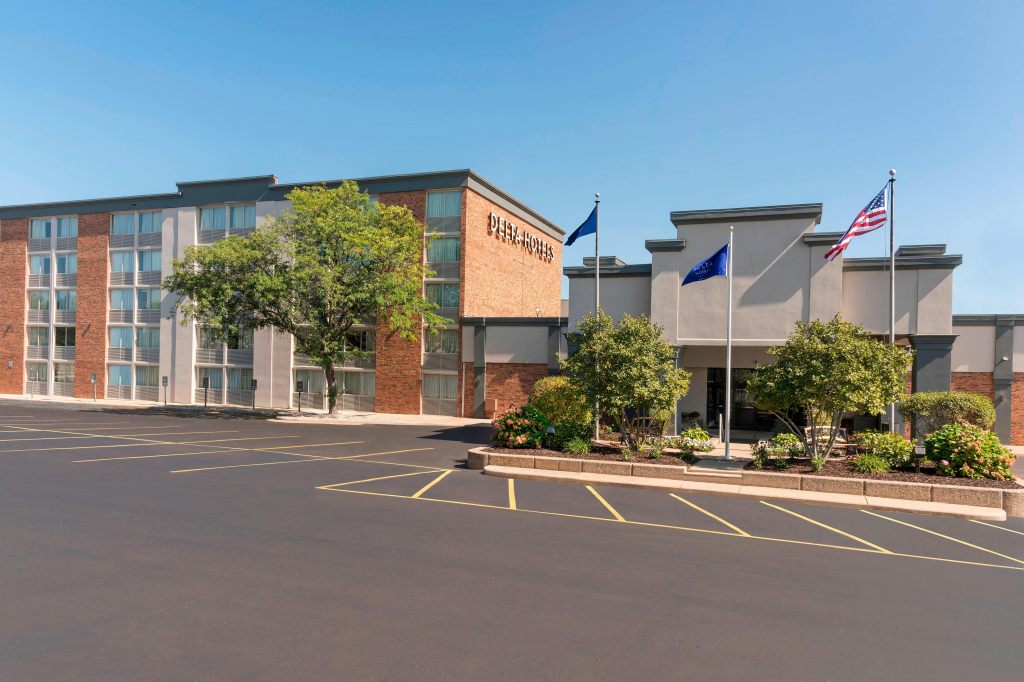 Delta Hotels By Marriott Grand Rapids Airport