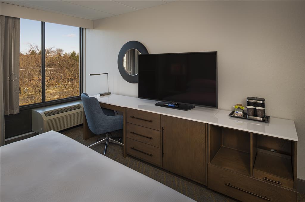 Doubletree By Hilton Madison East , WI 53704 near Dane County Regional Airport (truax Field) View Point 20