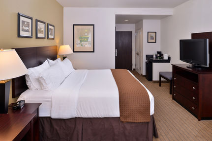 Holiday Inn Madison at The American Center, an IHG Hotel , WI 53718 near Dane County Regional Airport (truax Field) View Point 51