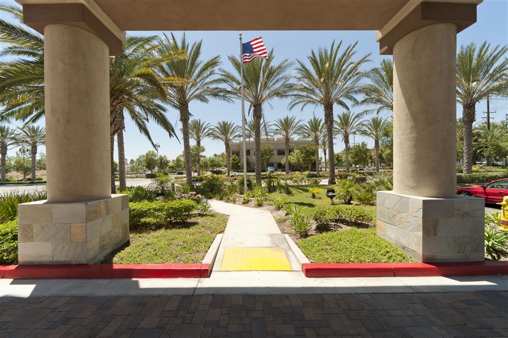 Country Inn & Suites by Radisson, Ontario at Ontario Mills, CA , CA 91764 near Ontario International Airport View Point 2