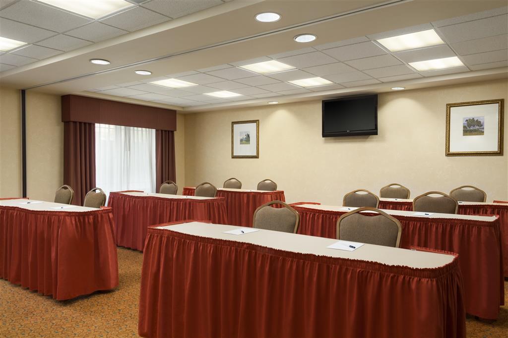 Country Inn & Suites by Radisson, Ontario at Ontario Mills, CA , CA 91764 near Ontario International Airport View Point 3