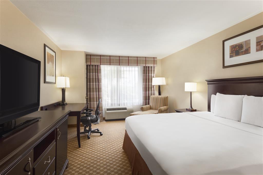 Country Inn & Suites by Radisson, Ontario at Ontario Mills, CA , CA 91764 near Ontario International Airport View Point 10