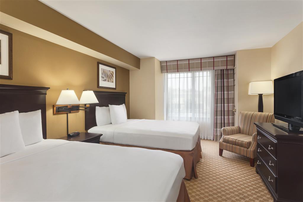 Country Inn & Suites by Radisson, Ontario at Ontario Mills, CA , CA 91764 near Ontario International Airport View Point 16