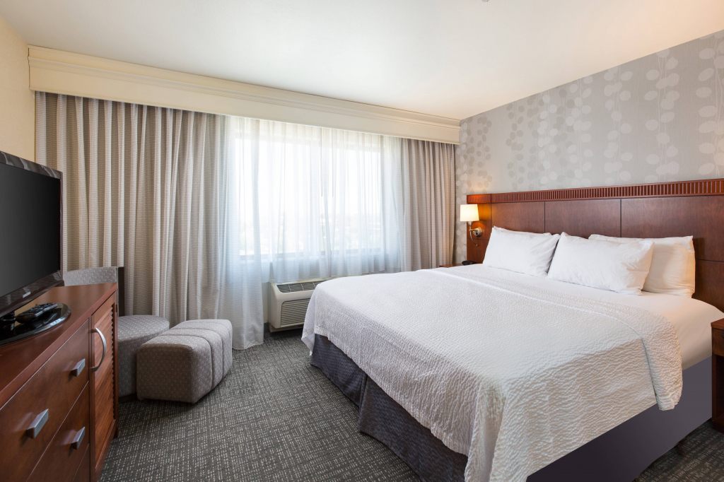 Courtyard by Marriott Rancho Cucamonga , CA 91730 near Ontario International Airport View Point 26