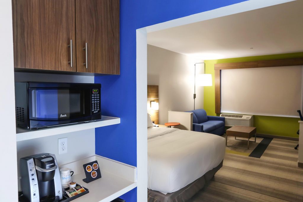 Holiday Inn Express & Suites Houston IAH - Beltway 8 , TX 77032 near George Bush Intercontinental Airport View Point 31