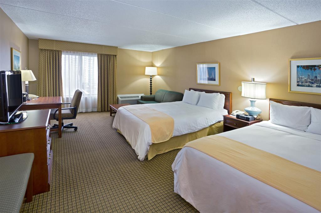 Radisson Cleveland Airport , OH 44070 near Cleveland Hopkins International Airport View Point 4