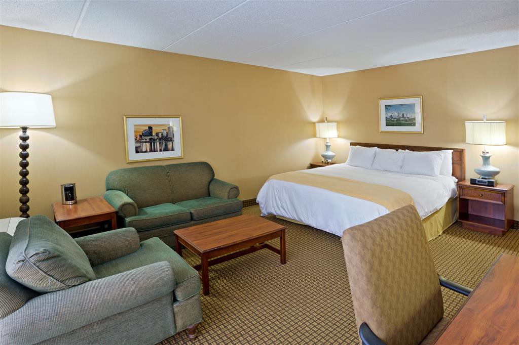 Radisson Cleveland Airport , OH 44070 near Cleveland Hopkins International Airport View Point 6