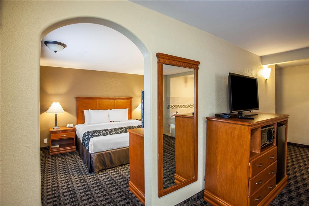 Clarion Inn Renton-Seattle , WA 98055 near Seattle-tacoma International Airport View Point 28