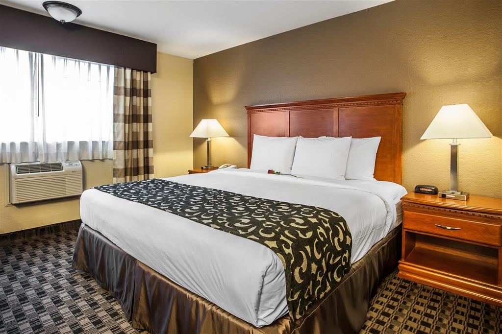 Clarion Inn Renton-Seattle , WA 98055 near Seattle-tacoma International Airport View Point 33