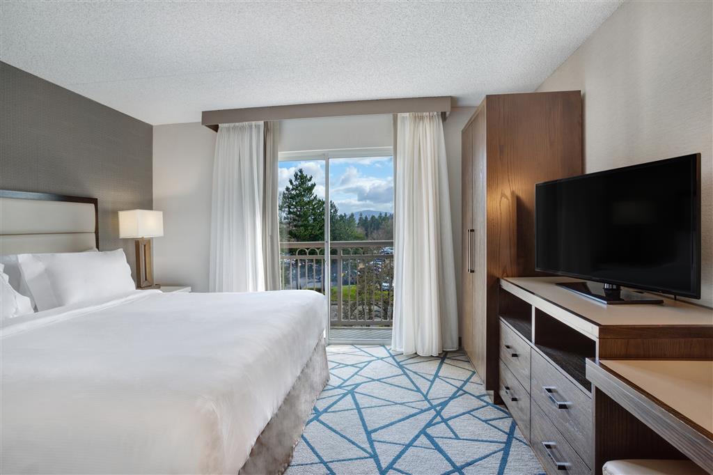 Embassy Suites by Hilton Seattle Bellevue , WA 98008 near Seattle Cruise Port View Point 34