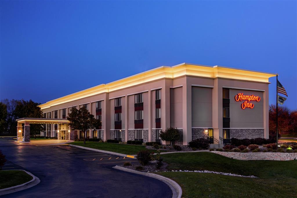 Hampton Inn Milwaukee-Airport , WI 53221 near General Mitchell International Airport View Point 2