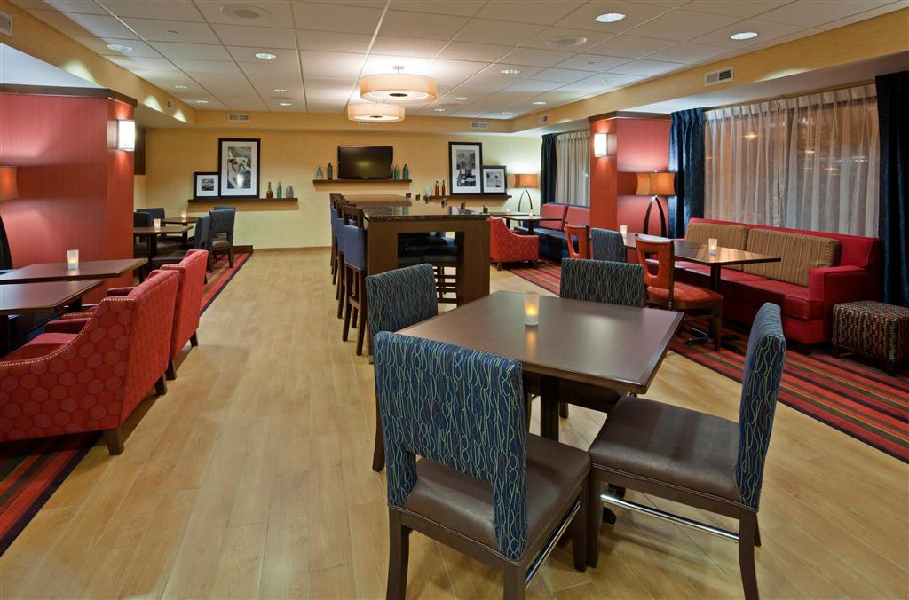 Hampton Inn Milwaukee-Airport , WI 53221 near General Mitchell International Airport View Point 11