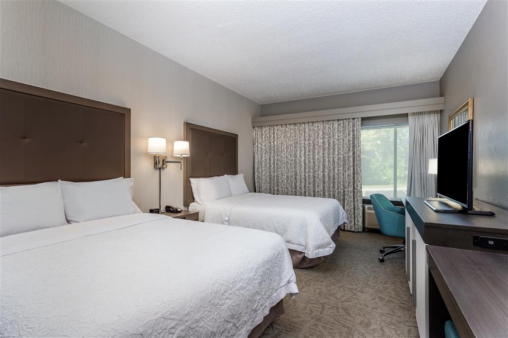 Hampton Inn Milwaukee-Airport , WI 53221 near General Mitchell International Airport View Point 13