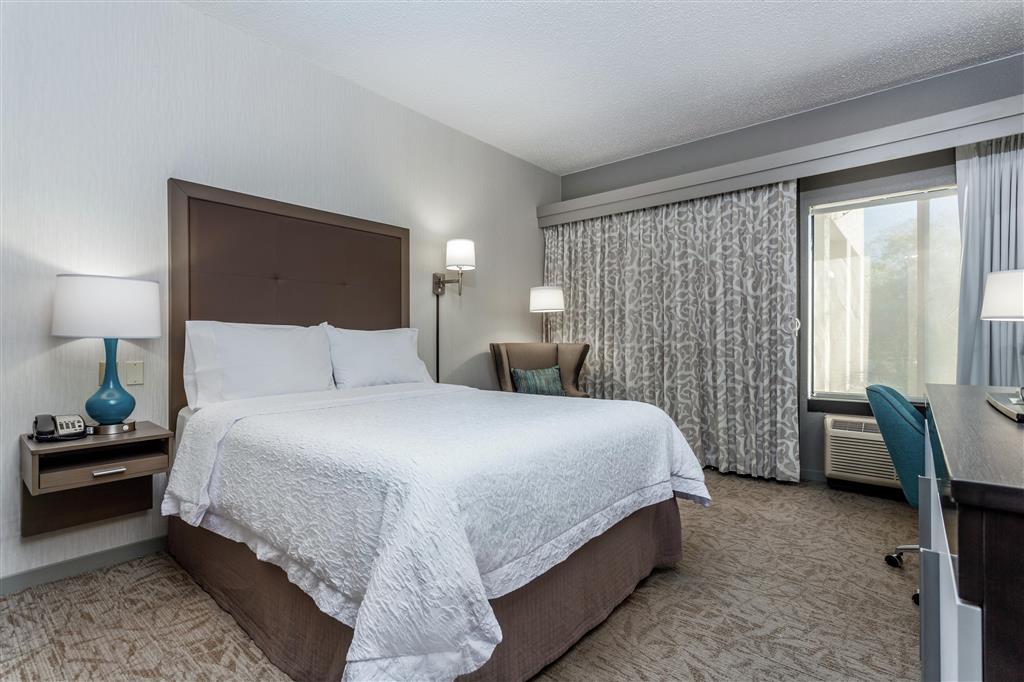 Hampton Inn Milwaukee-Airport , WI 53221 near General Mitchell International Airport View Point 20