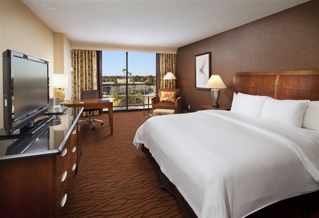 Hilton Orange County/Costa Mesa , CA 92626 near John Wayne Airport (orange County Airport) View Point 38