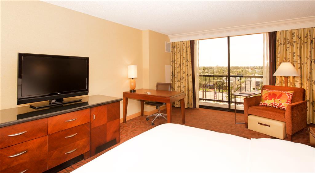 Hilton Orange County/Costa Mesa , CA 92626 near John Wayne Airport (orange County Airport) View Point 40