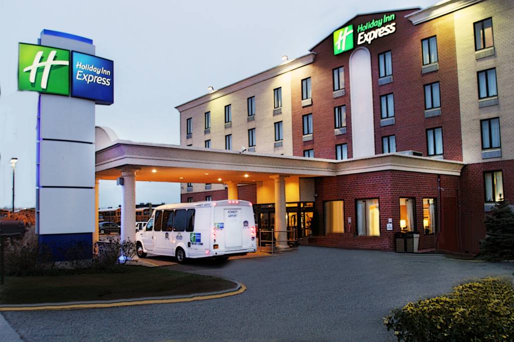 Holiday Inn Exp Kennedy Arpt