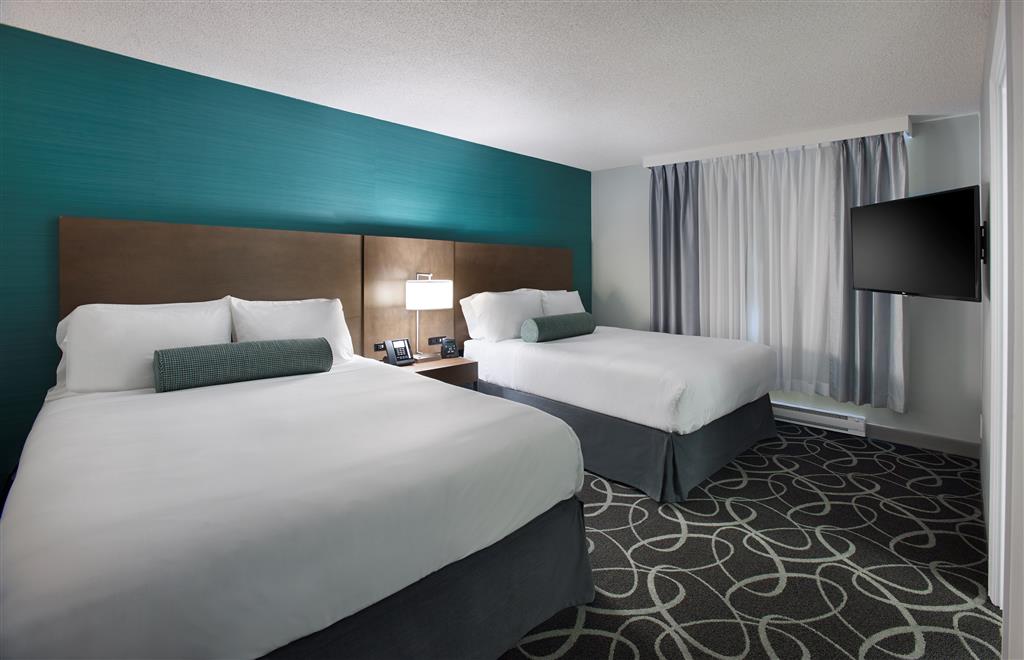 Radisson Suites Hotel Toronto Airport , ON M9W 1J1 near Toronto Pearson Airport View Point 9