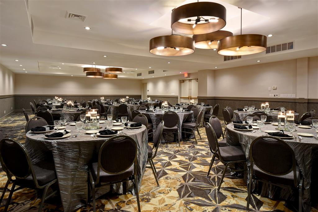 DoubleTree by Hilton St. Louis Airport, MO , MO 63134 near Lambert-saint Louis International Airport View Point 8