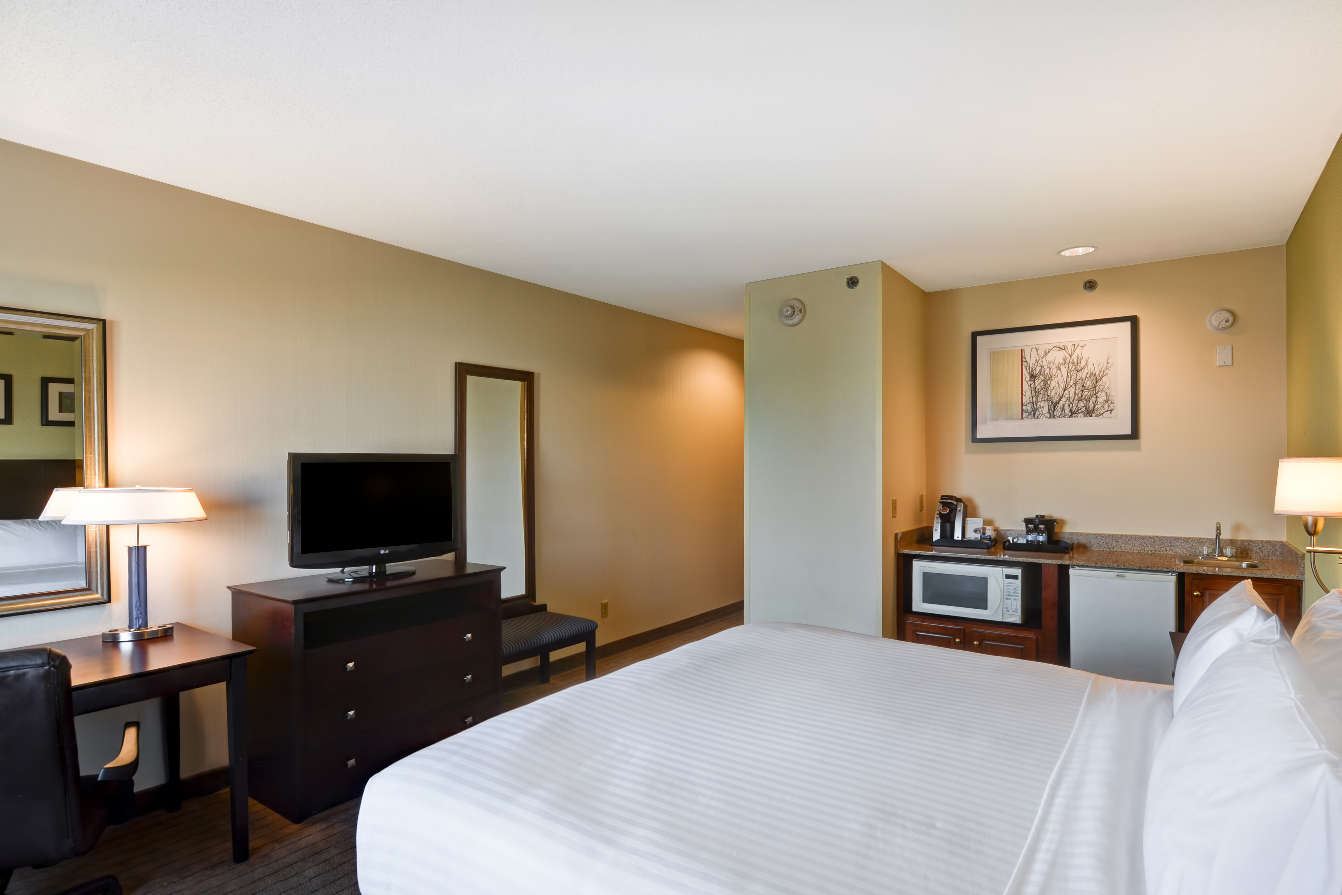 Holiday Inn Express Boston, an IHG Hotel , MA 02125 near Boston Logan International Airport View Point 26