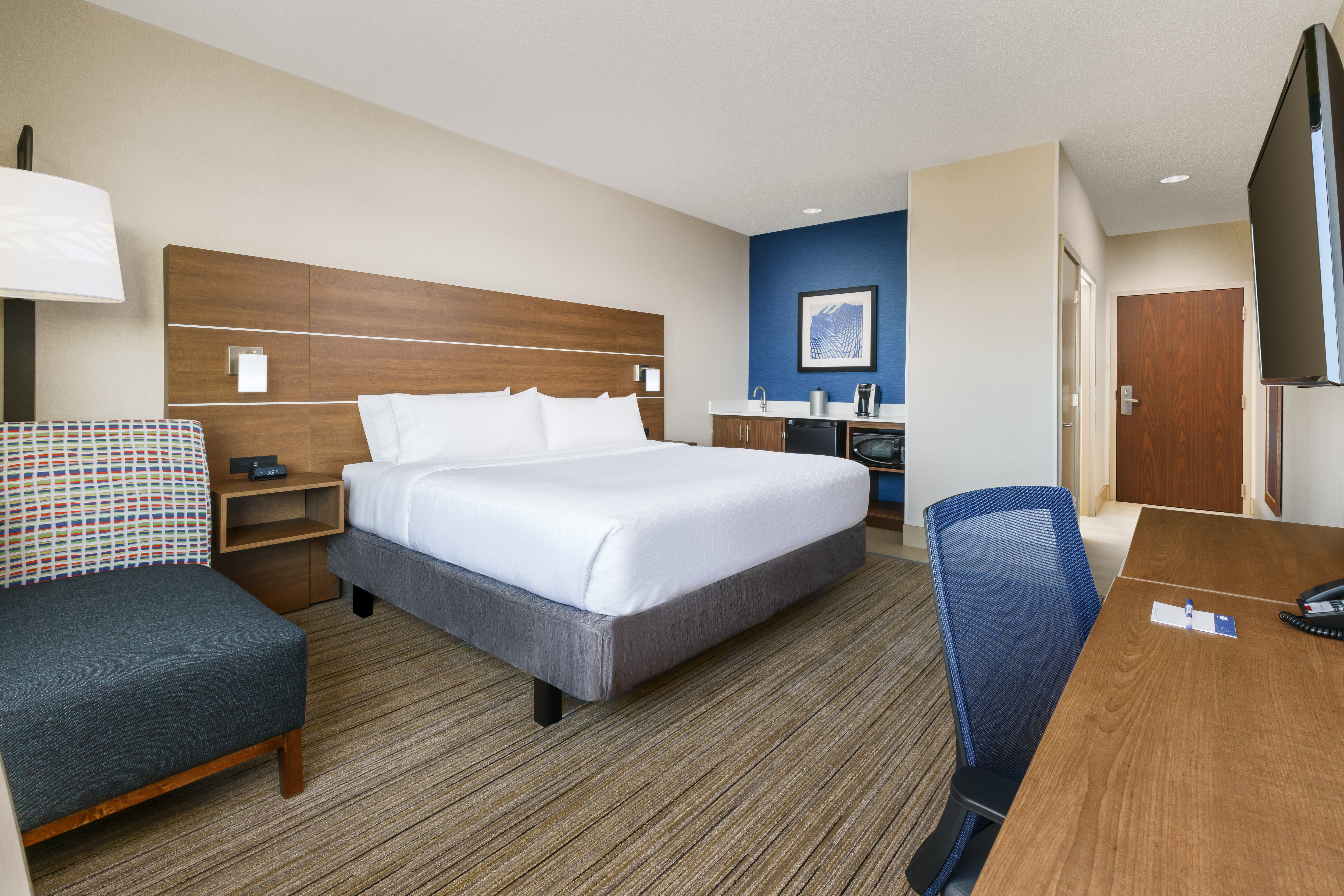 Holiday Inn Express Boston, an IHG Hotel , MA 02125 near Boston Logan International Airport View Point 32