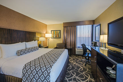 Crowne Plaza Newark Airport, an IHG Hotel , NJ 07201 near Newark Liberty International Airport View Point 26