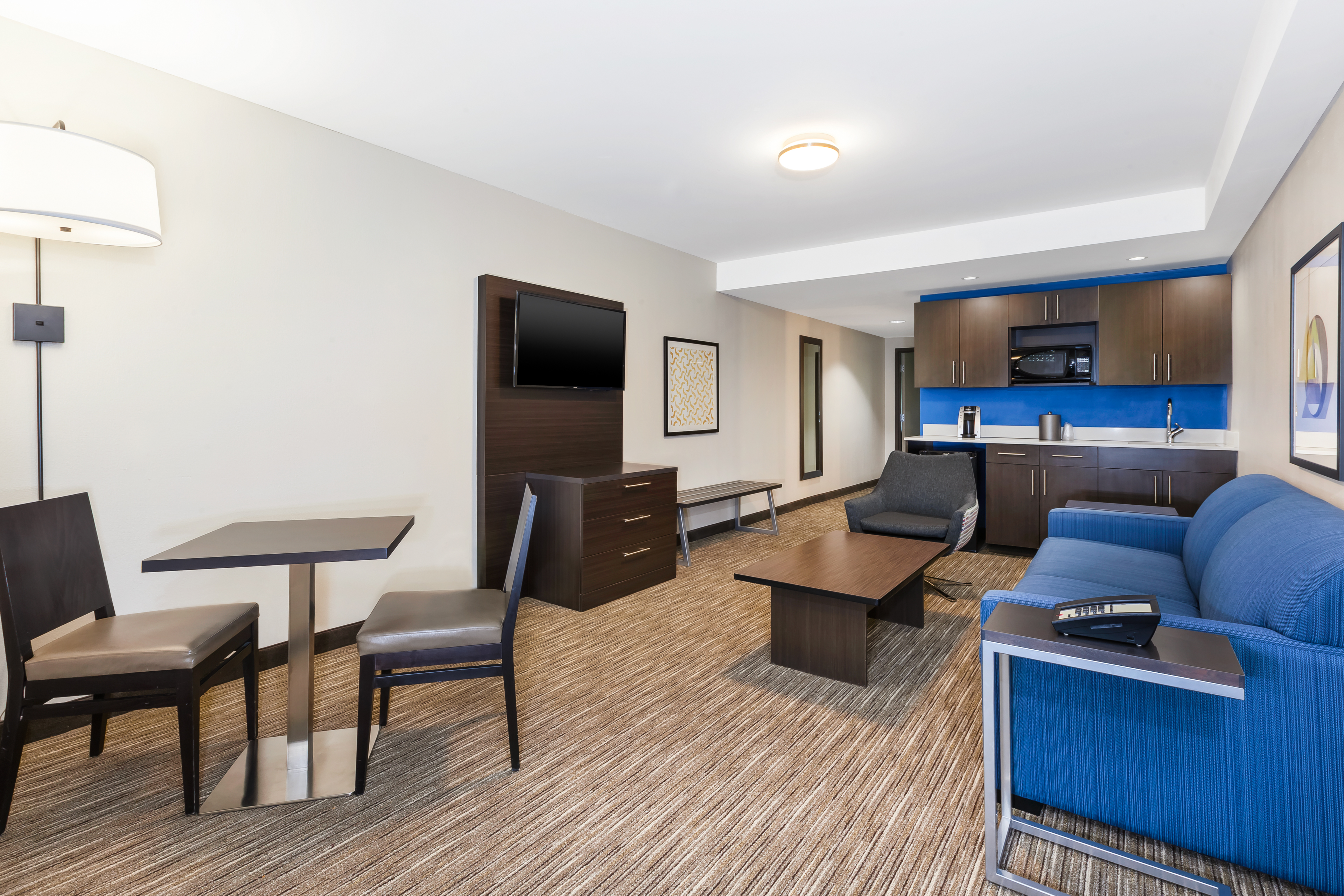 Holiday Inn Express Winnipeg Airport - Polo Park, an IHG Hotel , MB R3H 0B3 near Winnipeg James Armstrong Richardson International Airport View Point 24