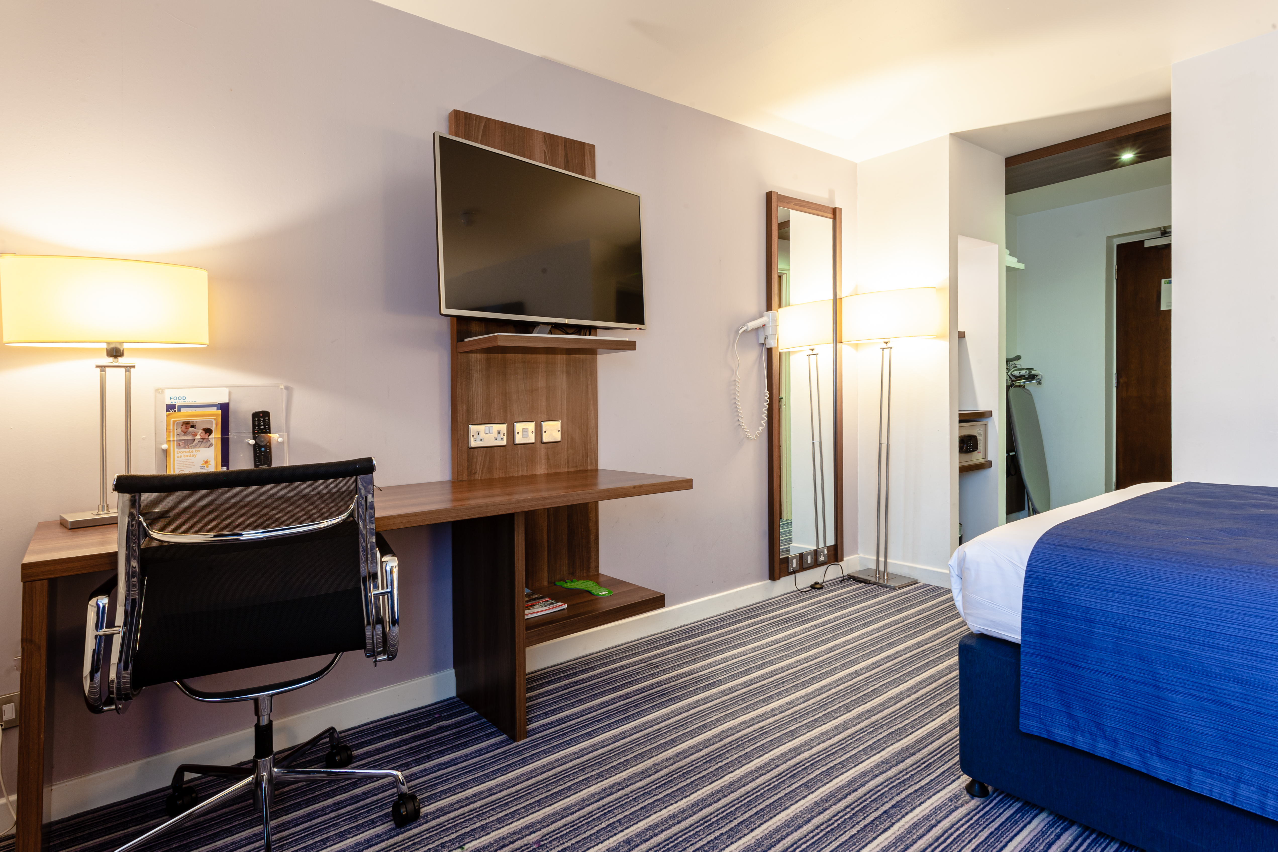 Holiday Inn Express Edinburgh Airport, an IHG Hotel ,  EH28 8AU near  Edinburgh Airport View Point 42