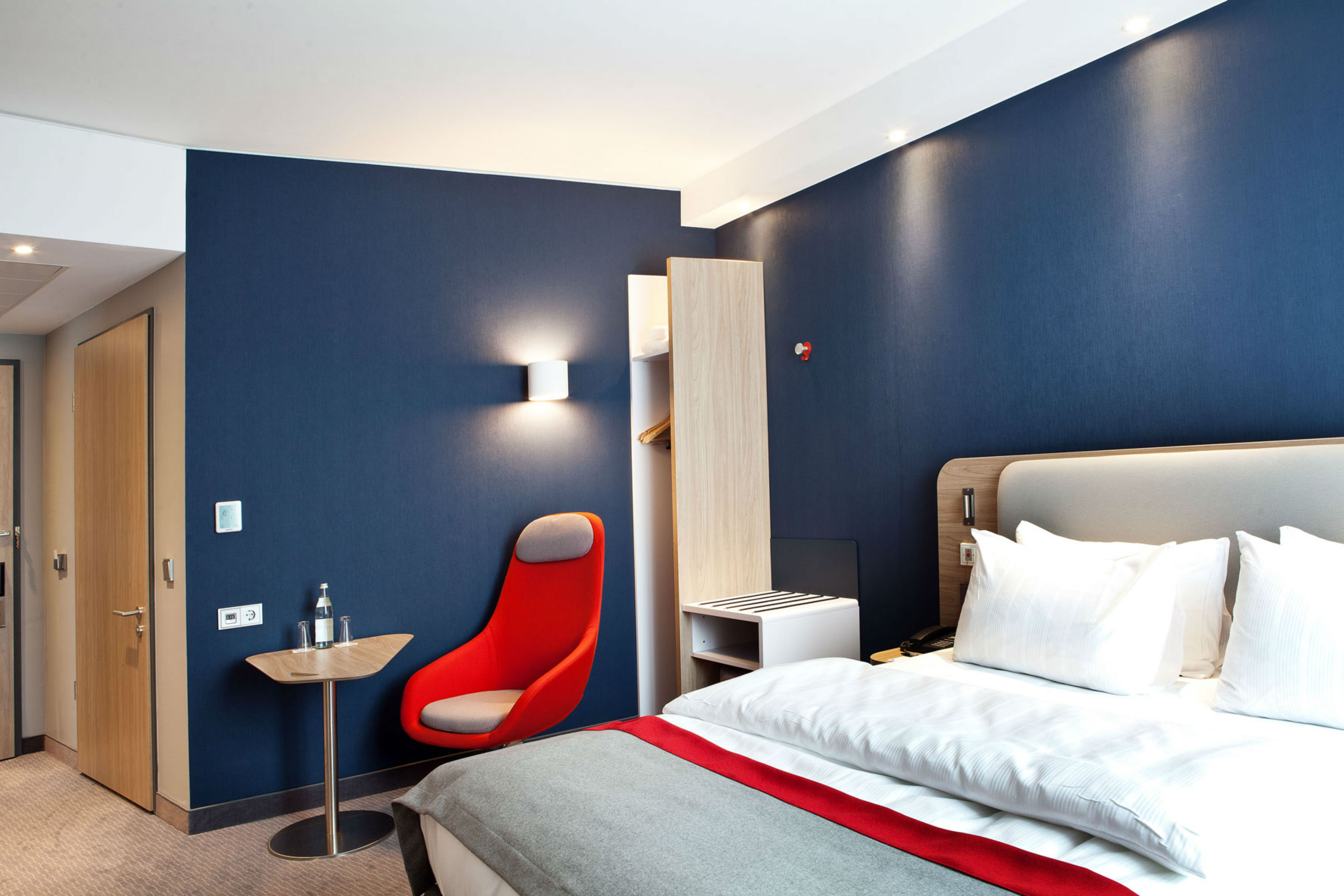 Holiday Inn Express Frankfurt Airport - Raunheim, an IHG Hotel ,  65479 near Frankfurt Airport View Point 22