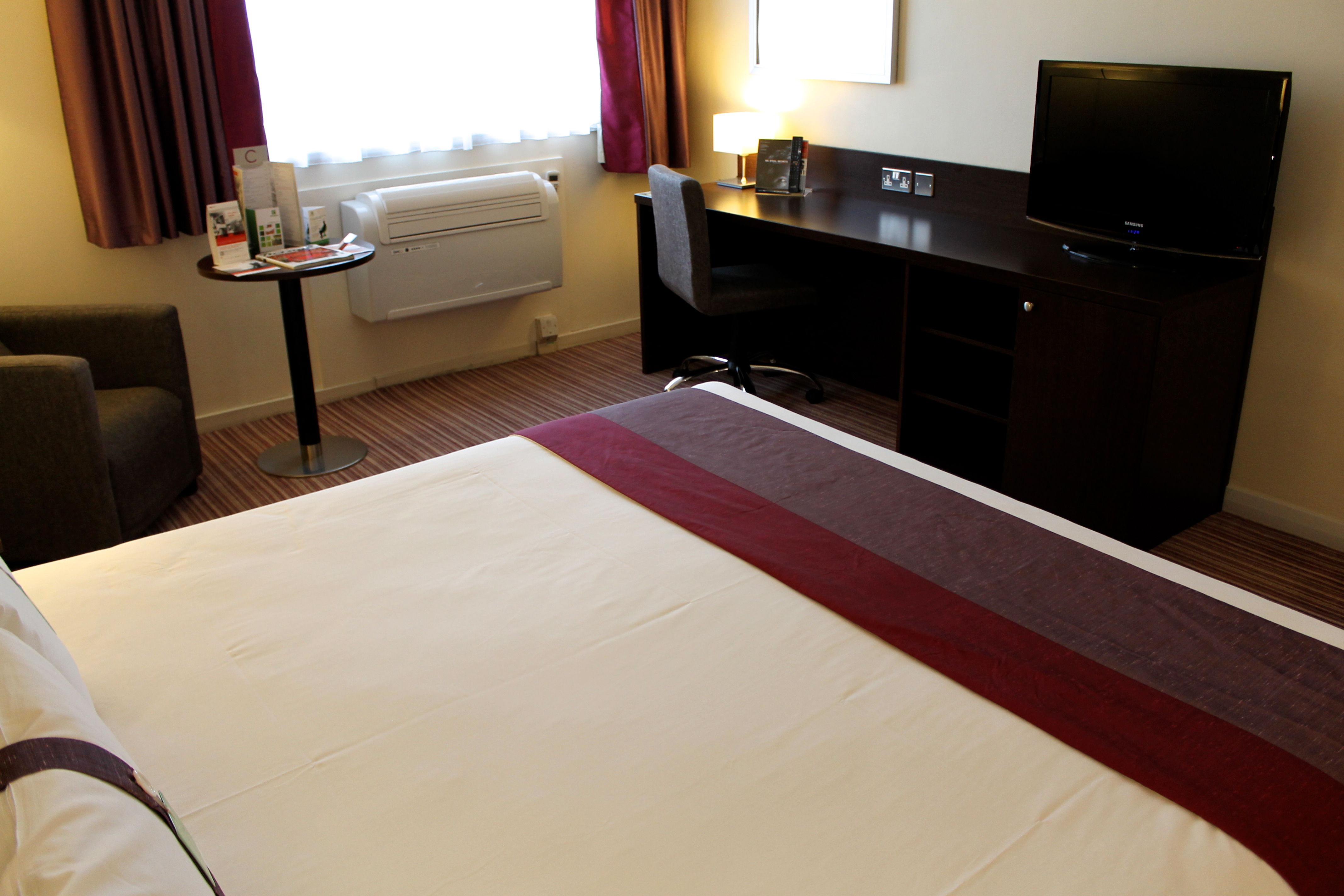 Holiday Inn Slough Windsor, an IHG Hotel ,  SL1 2NH near Heathrow Airport View Point 26