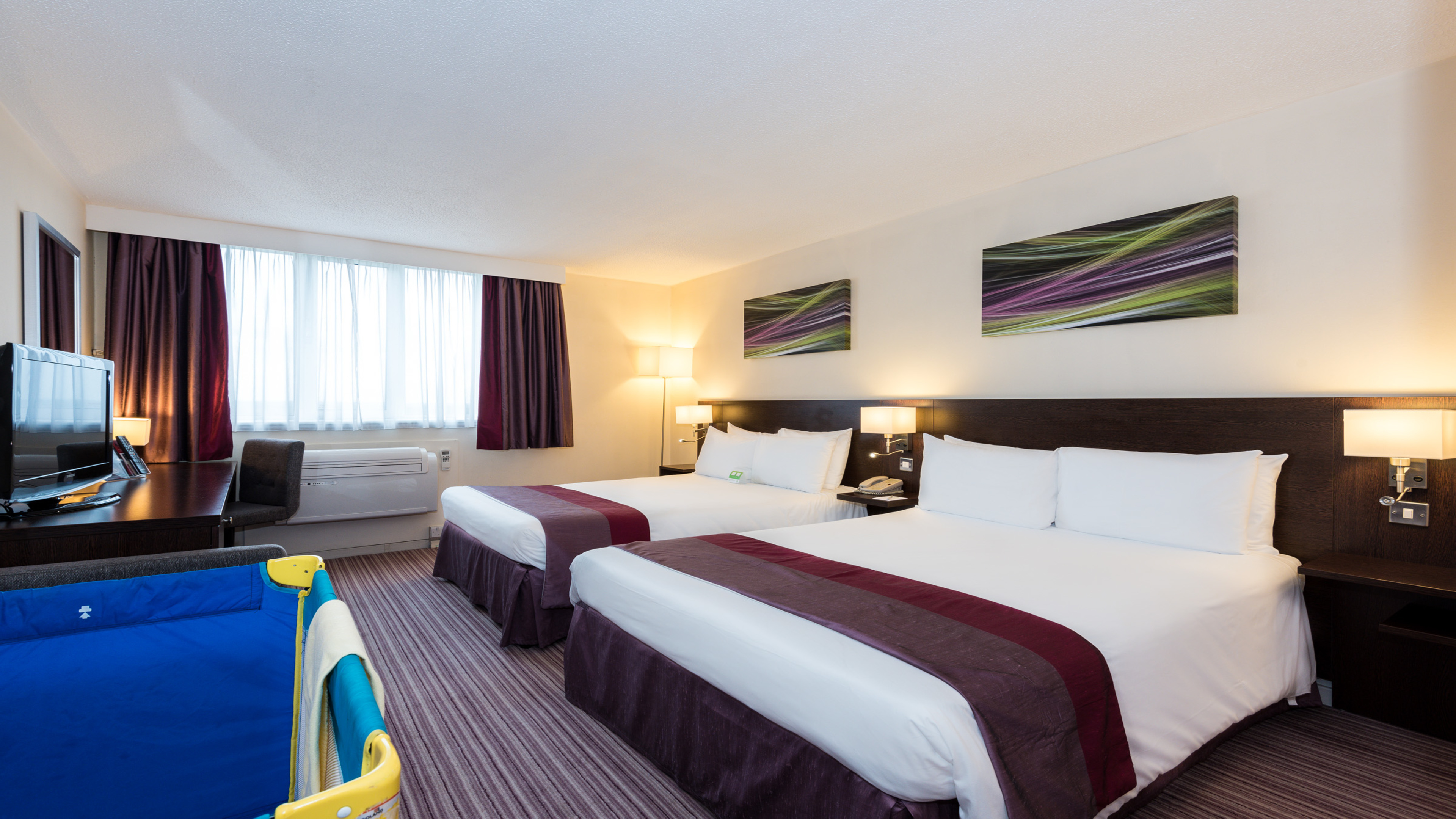 Holiday Inn Slough Windsor, an IHG Hotel ,  SL1 2NH near Heathrow Airport View Point 30