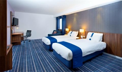 Holiday Inn Express London Gatwick Crawley, an IHG Hotel ,  RH10 1UA near Gatwick Airport View Point 51