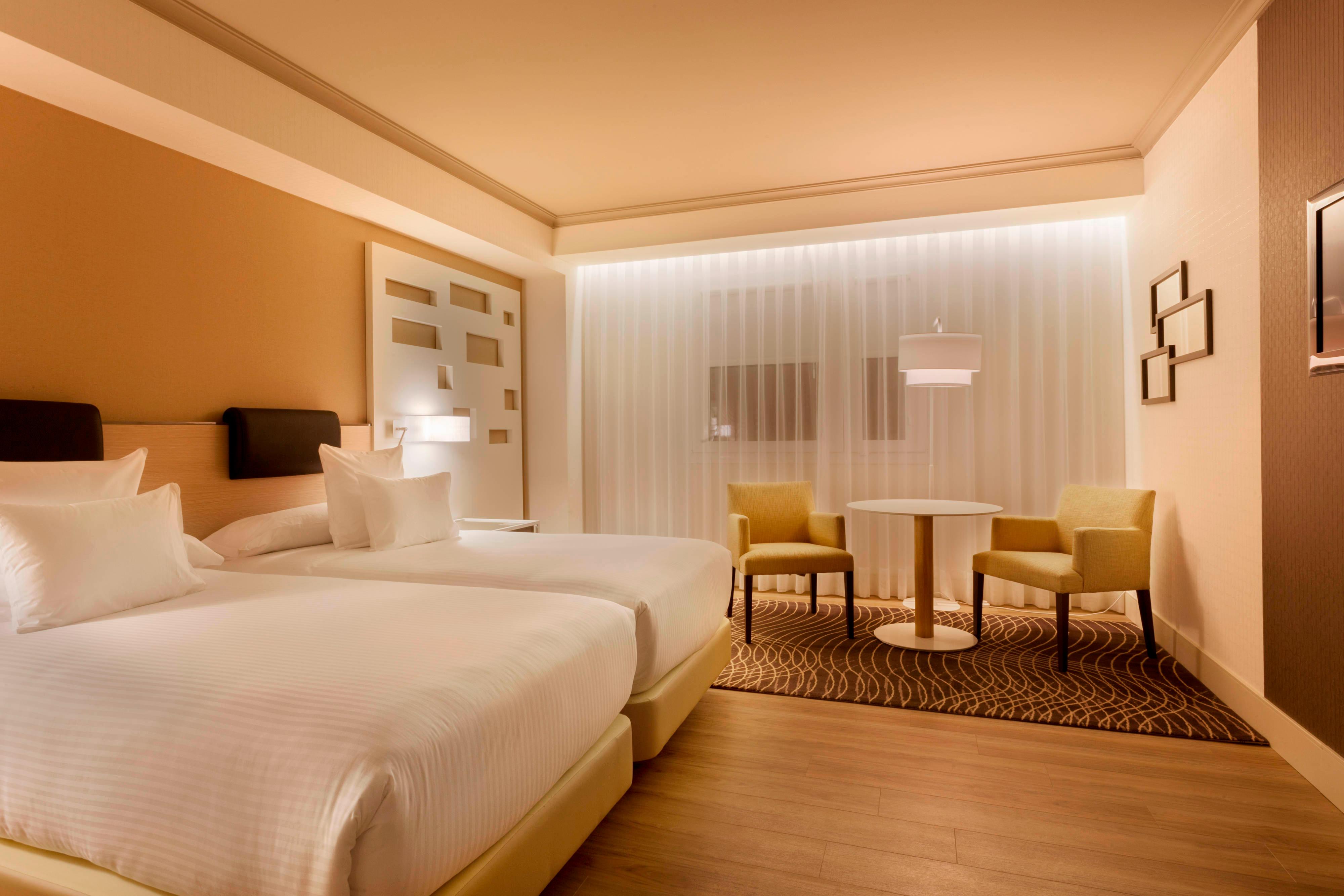 Madrid Marriott Auditorium Hotel & Conference Center ,  28022 near Adolfo Suárez Madrid–Barajas Airport View Point 41