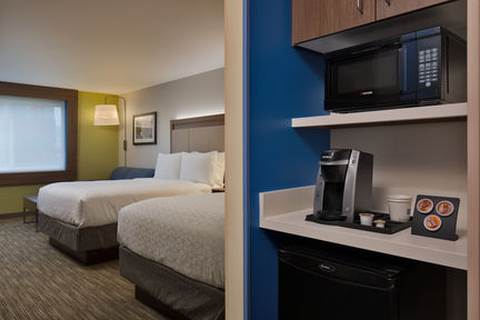 Holiday Inn Express & Suites - Portland Airport - Cascade Stn, an IHG Hotel , OR 97220 near Portland International Airport View Point 25