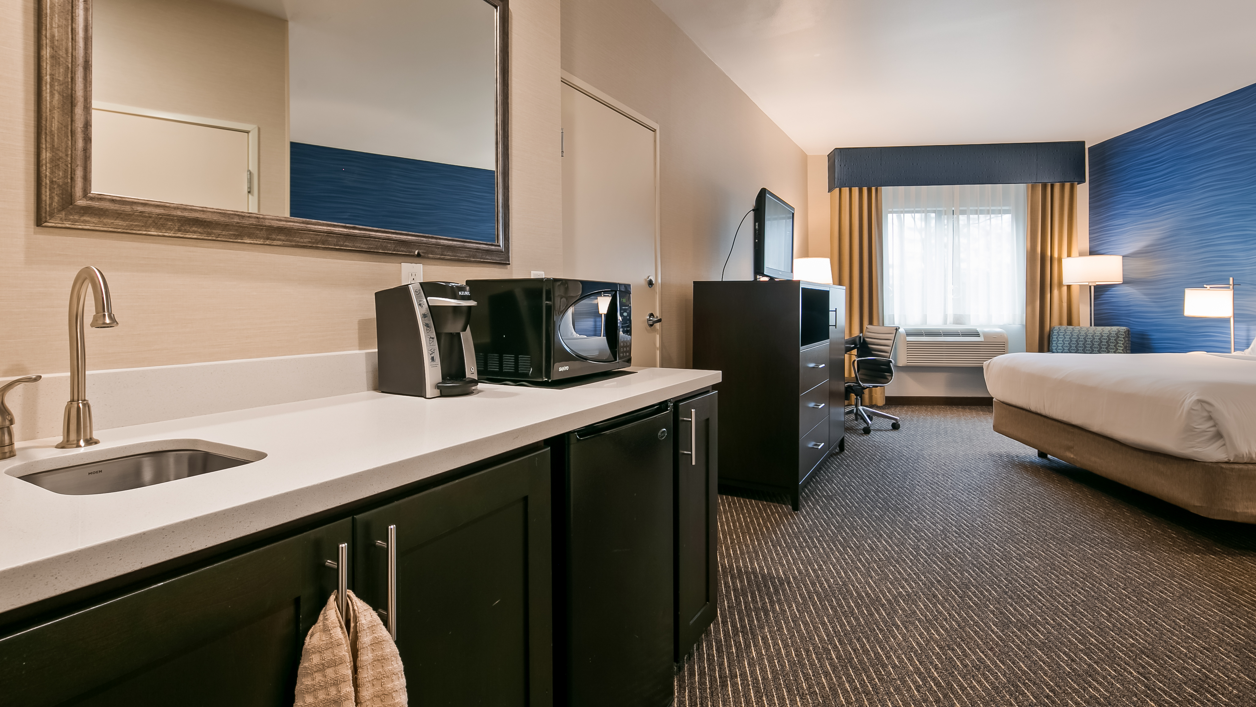 Holiday Inn Express Bellingham, an IHG Hotel , WA 98226 near Bellingham International Airport View Point 37