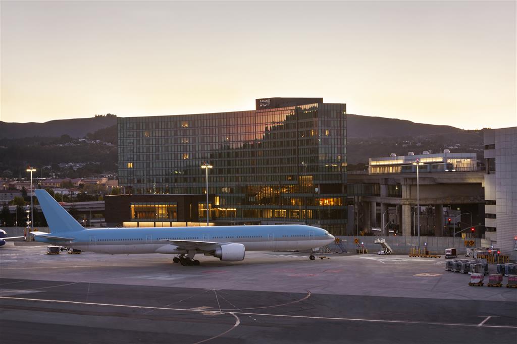 Grand Hyatt at SFO , CA 94128 near San Francisco International Airport View Point 3