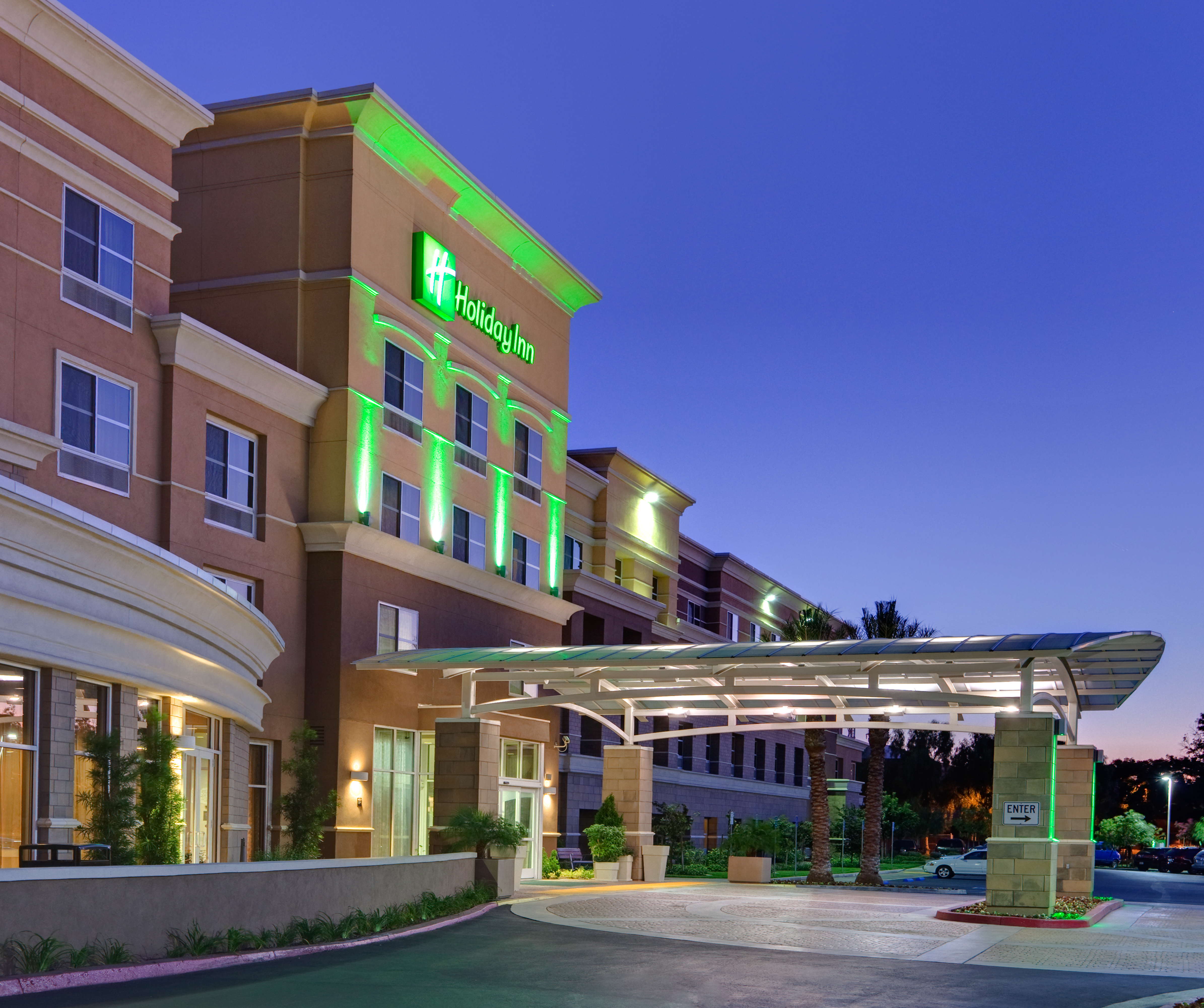 Holiday Inn Ontario Airport - California, an IHG Hotel , CA 91764 near Ontario International Airport View Point 4