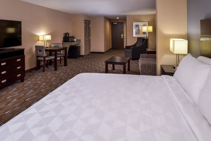 Holiday Inn Ontario Airport - California, an IHG Hotel , CA 91764 near Ontario International Airport View Point 23